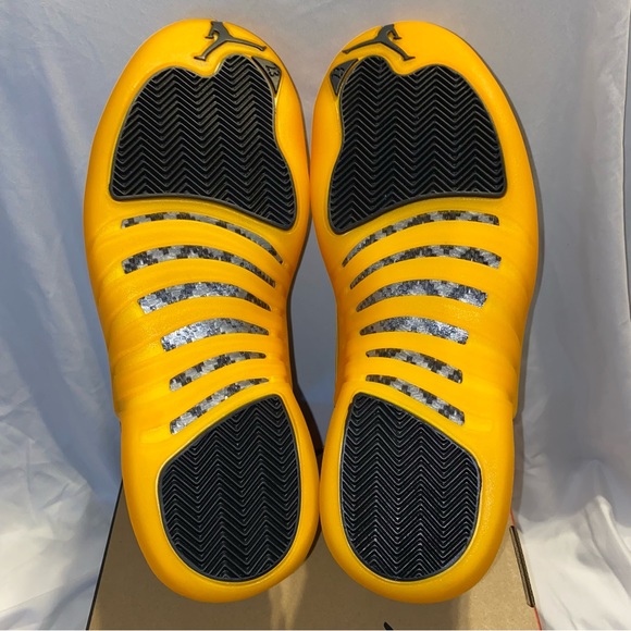 Air Jordan 12 Retro - Picture 6 of 8
